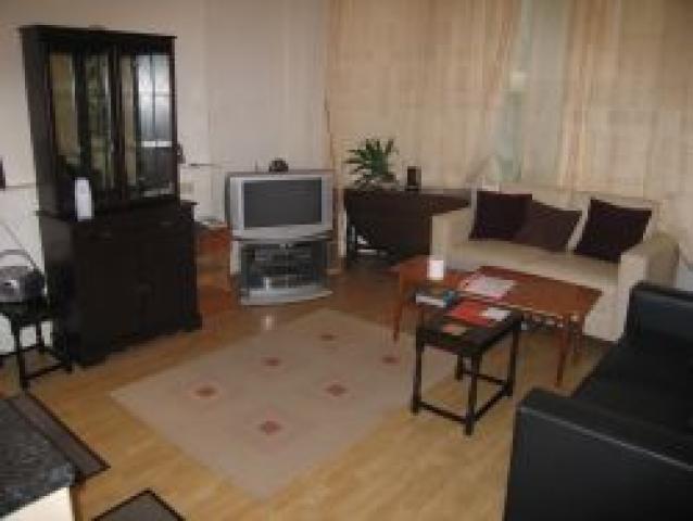 			2 Bedroom, 1 bath, 1 reception Flat			 Ash Grove, KILBURN/CRICKLEWOOD NW2